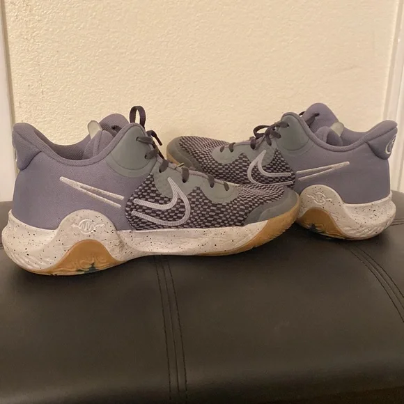 Nike 11.5 - Picture 8 of 15